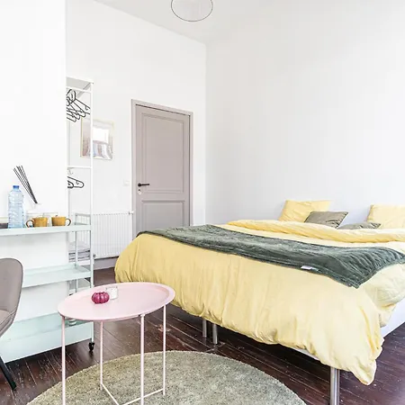 Апартаменты 3 Lovely Comfortable At Heart Of *